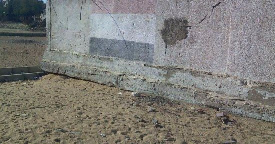 بالصور..تهالك المدرسة الابتدائية الوحيدة بقرية محمد عبد الرقيب فى البحيرة