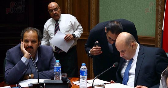 بالصور..بدء اجتماع اقتصادية البرلمان لمناقشة قانون حماية المستهلك بحضور عاطف يعقوب