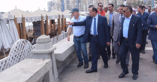 محافظ الإسكندرية يطلق مبادرة "عاش هنا" لتوثيق المبانى التراثية