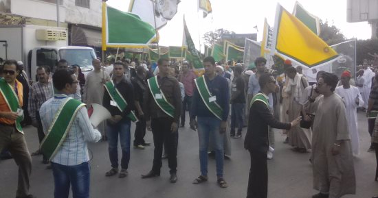 بالفيديو والصور.. مشاركة السيدات والأطفال والشيوخ فى موكب الدسوقى وفرحة ببدء المولد