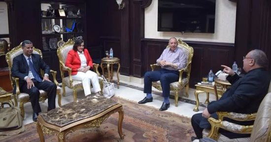 محافظ البحر الأحمر يستقبل نائب وزير الزراعة بالغردقة