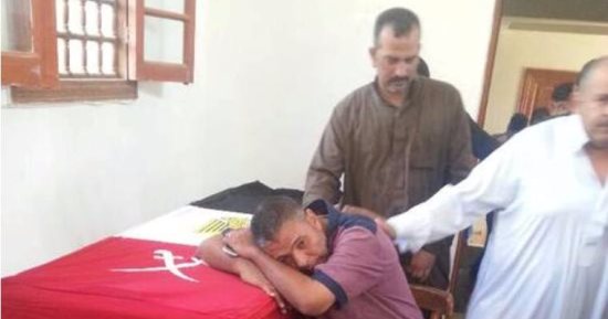  وصول شهيد الإرهاب فى سيناء إلى مسقط رأسه بقرية فنارة بالإسماعيلية