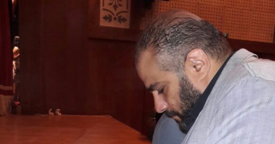 ريمون مقار يوقع استمارة "علشان تبنيها" ويطالب الرئيس بفترة رئاسية ثانية