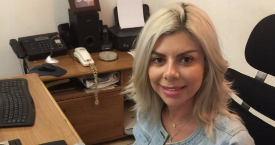 صورة.. أميرة فتحى تتعاقد على "فاتحة خير" مع محمود قابيل