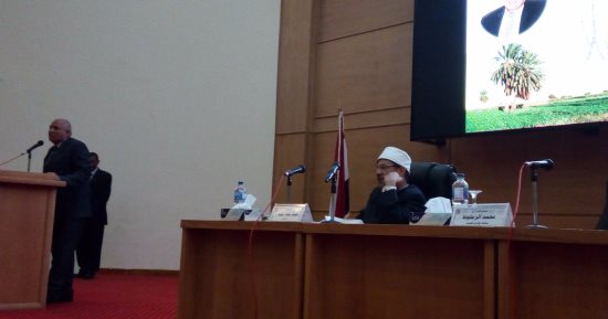 وزير الأوقاف: لن نسمح لخطباء الجمعيات الدينية باعتلاء المنابر وسنحاسب المخالفين