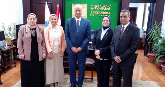 رئيس جامعة الإسكندرية يهنئ العمداء الجدد بصدور قرارات الرئيس