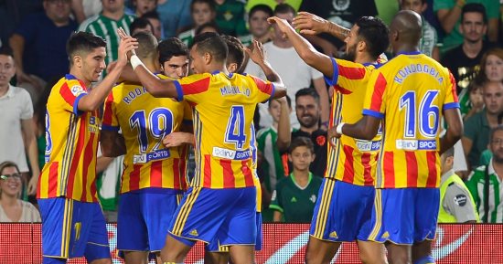 شاهد.. 9 أهداف فى مباراة مجنونة بين فالنسيا وبيتيس بالدوري الإسباني 