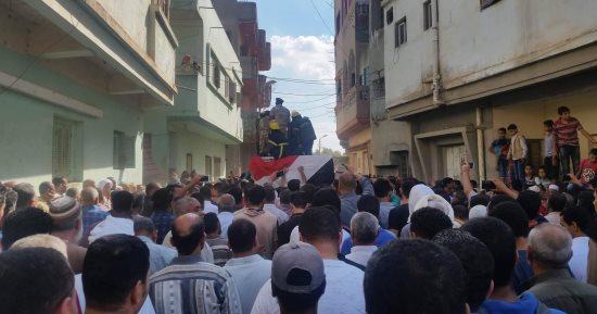 بالصور.. محافظ دمياط ومدير الأمن يتقدمان جنازة شهيد الواجب بهجوم القواديس