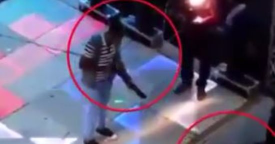 ضحية الخرطوش ببورسعيد.. النيابة تأمر بعرض الطفلة حنين على الطبيب الشرعى.. لايف