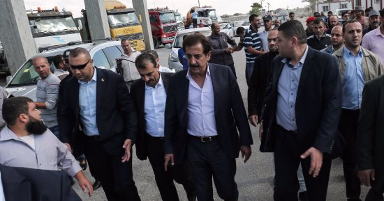مستشار الرئيس الفلسطينى يشيد بدور الرئيس السيسي فى تحقيق المصالحة وتسليم معابر قطاع غزة