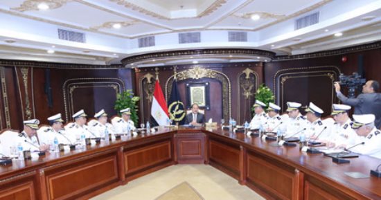 رسائل وزير الداخلية بعد حادث العريش..  نواجه الإرهاب فى سيناء برؤية استباقية ونحدث خططنا.. نتخذ أعلى درجات الحذر واليقظة والتدابير الأمنية اللازمة.. مصرون على مواجهة التحديات الراهنة دفاعاً عن الوطن