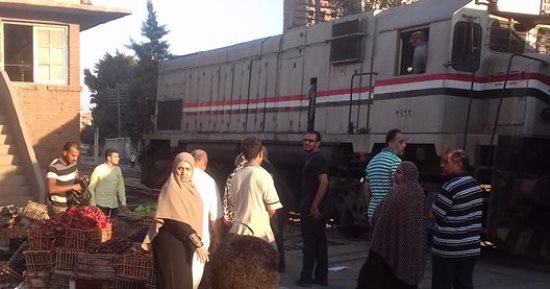 السكة الحديد: جرار زراعى اقتحم شريط القطارات من مكان غير معد للعبور بطنطا