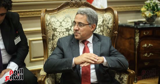 بالصور.. بدء لقاء رئيس "محلية البرلمان" وسكرتيرة دولة البرتغال للتحديث الإدارى