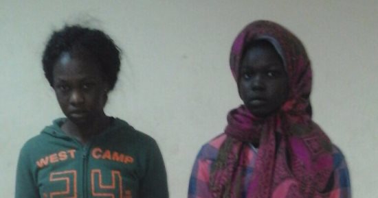 القبض على سودانيتين عقب خطفهما هاتف محمول من عامل بمنطقة الضاهر