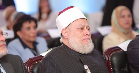 على جمعة مهنئا الشرطة فى عيدها: ضحوا بأرواحهم للحفاظ على الأرض والعرض