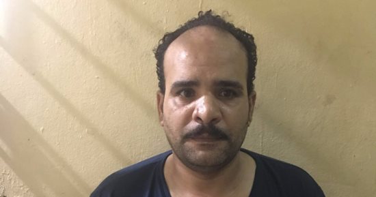 القبض على عاطل للاتهامه بانتحال صفة أمين شرطة