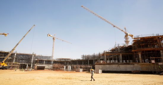 بالصور.. رويترز تسلط الضوء على إنجاز الحى الحكومى بالعاصمة الإدارية الجديدة