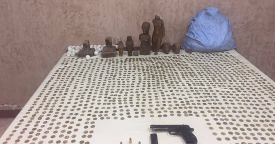 حبس موظف بالشرقية لحيازته 1905 قطع أثرية نادرة لبيعها بمليون ونصف دولار