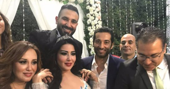 بالفيديو.. شاهد فرحة أحمد سعد وسمية الخشاب بـ"كتب الكتاب" وأول رقصة بعد الزواج