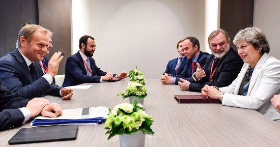 بالصور.. "ماى" تلتقى رئيس المجلس الأوروبى لمناقشة استمرار مباحثات "بريكست"