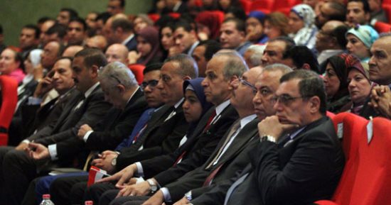 رئيس مركز معلومات مجلس الوزراء: يجب مواجهة الإرهاب بالتعليم والفكر