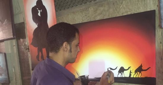 "أنا مش فاضيلك" تحول حياة شاب من كاره للرسم إلى فنان بامتياز