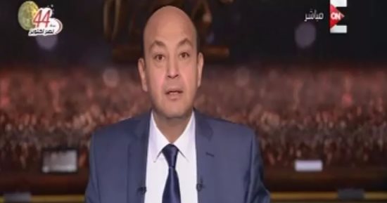 عمرو أديب معلقا على عرض فيديوهات التنظيمات الإرهابية: تحبط المواطنين