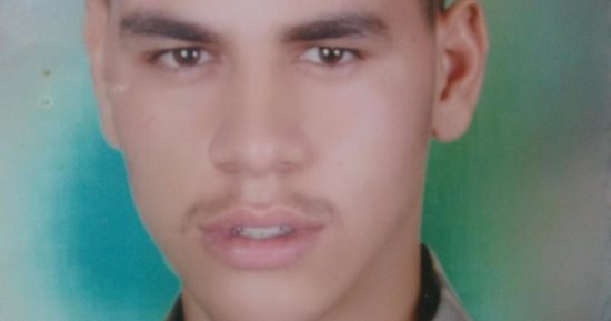 أسرة شهيد الغربية بسيناء: أحمد مش خسارة فى مصر.. وياريت يوظفوا زوجته وأشقاءه