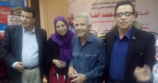 بالصور.. نادى الأدب بكفر الشيخ يكرم محمد الشهاوى بعد فوزه بجائزة كفافيس