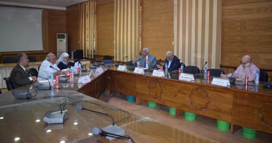 رئيس "التعبئة العامة والإحصاء" يشيد بمبادرة جامعة بنها حول التعداد السكانى