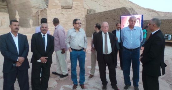 حلمى النمنم من أبوسمبل: مستعدون لتحمل تكلفة مواجهة الإرهاب