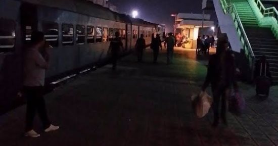 تعطل قطار القاهرة بورسعيد بمحطة التل الكبير فى الإسماعيلية