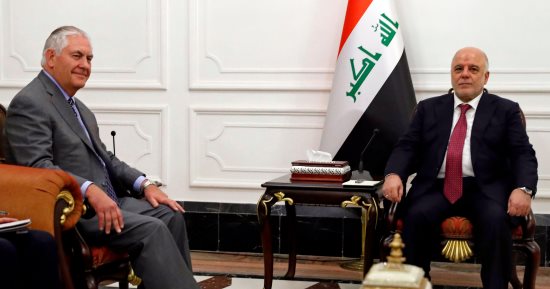 بالصور.. وصول وزير الخارجية الأمريكى تيلرسون إلى بغداد 