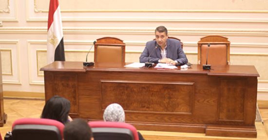 بالصور.. "مشروعات البرلمان" تجتمع لتفعيل آلية تنفيذ خطة عمل اللجنة ومهام الأعضاء 