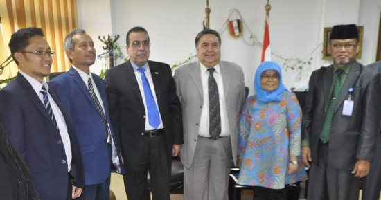 وفد إندونيسى فى زيارة لجامعة قناة السويس