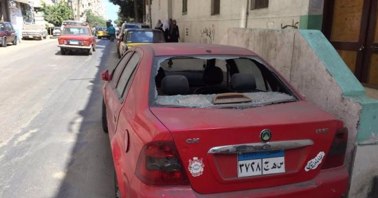 قارئ يبلغ عن سيارة مهملة لفترة طويلة بشارع ملك حفنى فى العصافرة