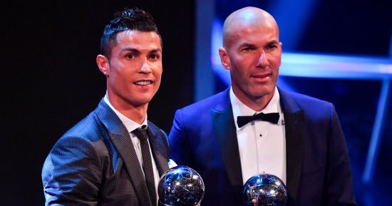 حفل توزيع جوائز الفيفا 2017.. رونالدو يتفوق على ميسي فى صراع لاعب العام.. زيدان يتوج إنجازاته مع الريال بلقب أفضل مدرب فى العالم.. اكتساح مدريدى للتشكيل المثالى.. وبوفون يفوز بجائزة أفضل حارس مرمى