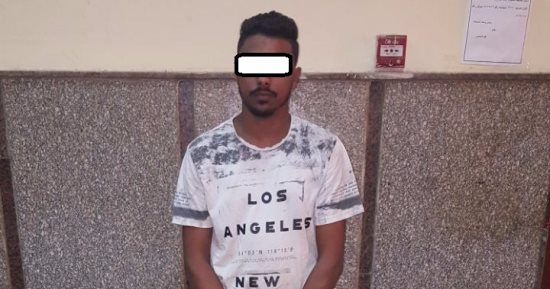 سقوط صاحب ورشة وراء تصنيع الأسلحة البيضاء وبحوزته 43 سلاح بالسيدة زينب