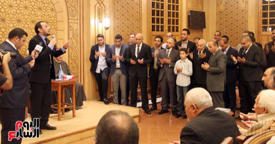 بدء عزاء الشهيد عمرو صلاح بمسجد النخيل فى التجمع الأول