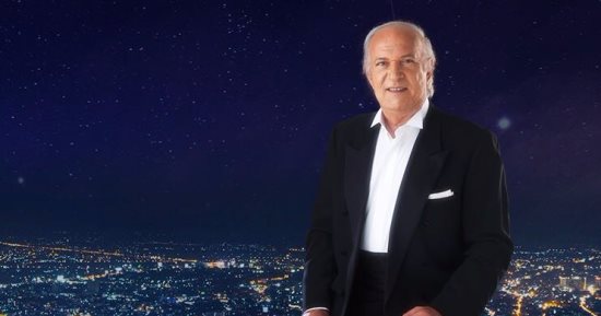 عمر خيرت يعزف موسيقى فى حفل "آب تاون" 10 نوفمبر