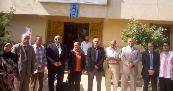 قافلة طبية بجامعة بنها تجرى الكشف على 2200 حالة بقرية طحلة