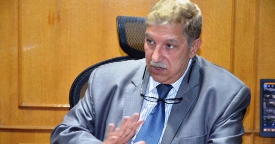 محافظ الإسماعيلية يغلق مطعمين ويشكل لجنة للمرور على المنطقة الصناعية