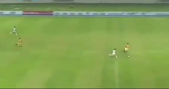 لن تصدق عينيك.. أسرع لاعب فى العالم يقطع 70 مترا فى زمن قياسى