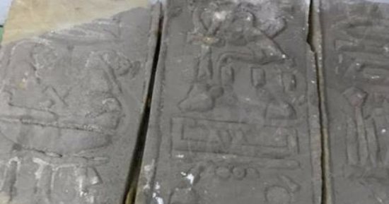 بالصور.. ضبط مدرس وعاطل لقيامهما بالتنقيب والاتجار في قطع يشتبه في آثريتها