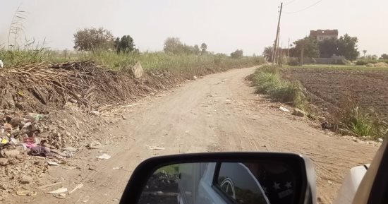 أهالى قرية الصباح بمحافظة القليوبية يطالبون برصف طريق "رشاح اسكندر"