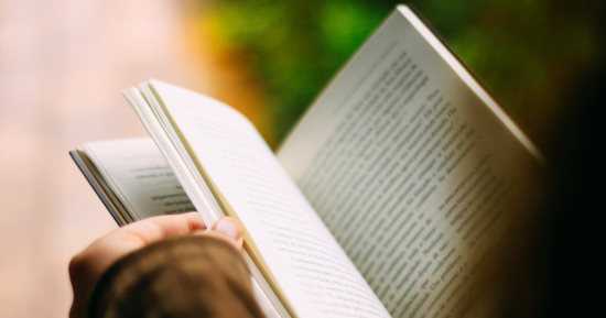 باحث فرنسى: صعوبة القراءة سببها العين وليس المخ