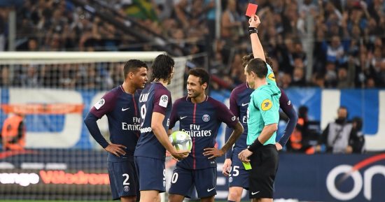 إيقاف نيمار مباراتين بعد طرده فى الدورى الفرنسى