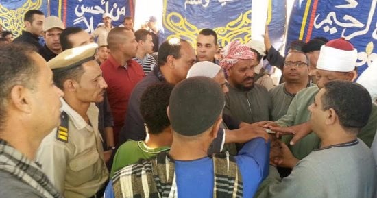 جلسة صلح تنهى سلسال الدم بين عائلتين فى الفيوم