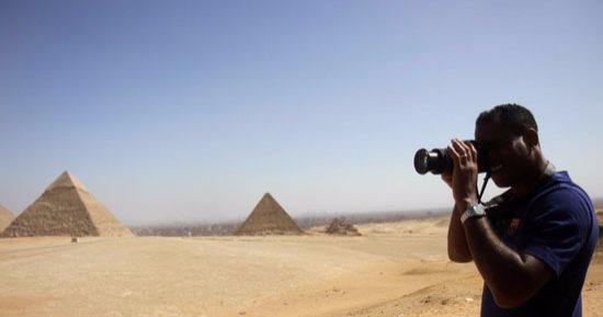 اليوم.. مؤتمر صحفى لباتريك كلويفرت واحتفالية فى مصر ترويجا للسياحة