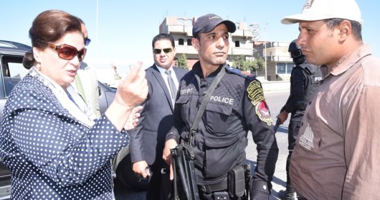 إحالة موظفى الجمعية الزراعية بالأبعادية فى دمنهور للنيابة